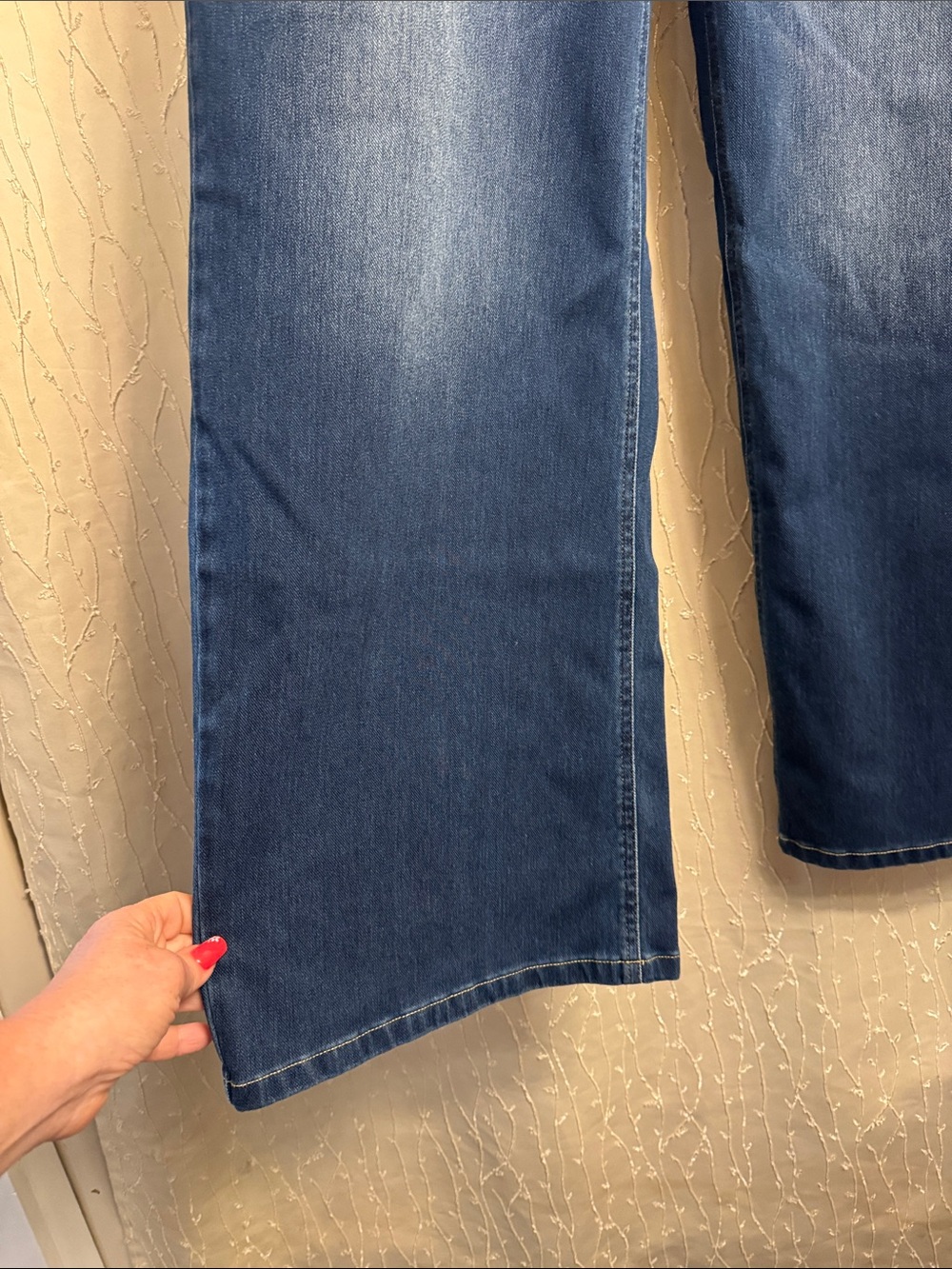 HALARA wide leg long Jeans in Medium Blue - Picture 3 of 7